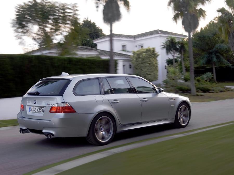  BMW M5 Touring 2007 года  (фото 52 из 56)